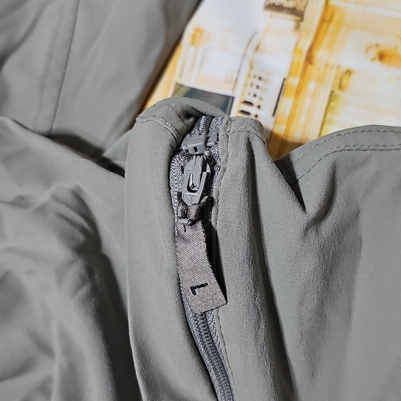 Columbia Women's Gray Convertible Pants Size 16 - Picture 7 of 7